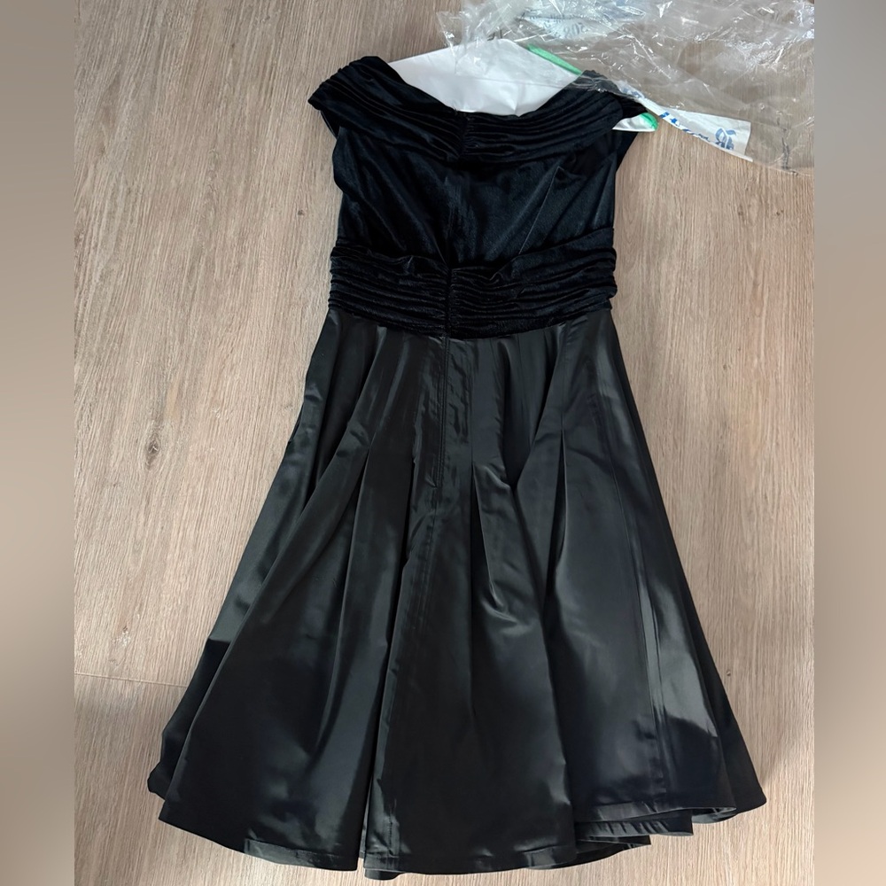 Tadashi Shoji OTS Ocassion Dress - Picture 2 of 7